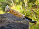 Turkniv med tennstål / gnisttenner - Fjellbjørk - 7,5 cm blad - Rask levering med gravering thumbnail