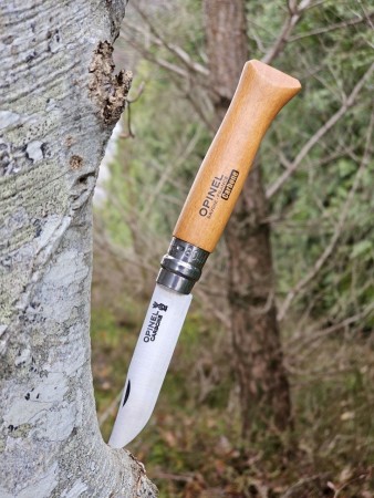 OPINEL N°8 Carbon Steel m/slire,  i Gaveeske - rask levering med gravering