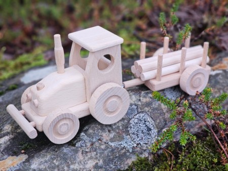 Treleker - Natur Kjøretøy - Traktoren Frida - Rask levering med gravering