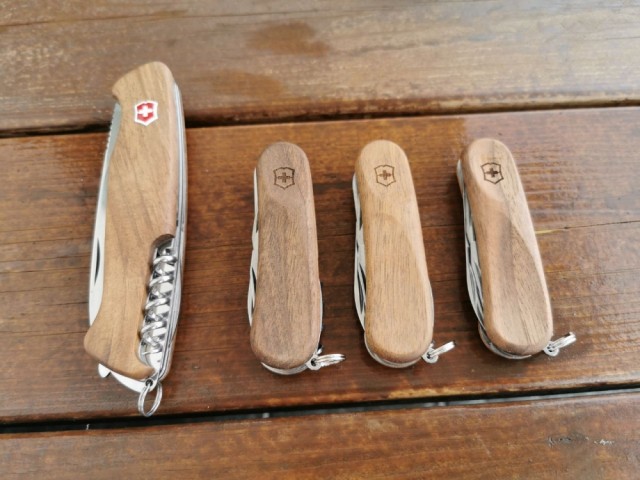Størrelsesforhold til vårt utvalg av wood lommekniver