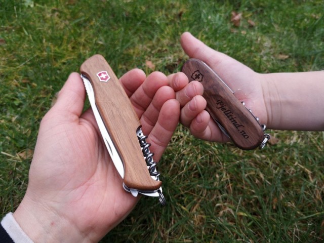 Lommekniv i den størrelsen du ønsker :) 